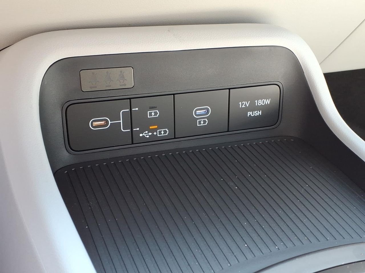 New 2026 Cyber Gray Metallic Hyundai SE FWD image 28
