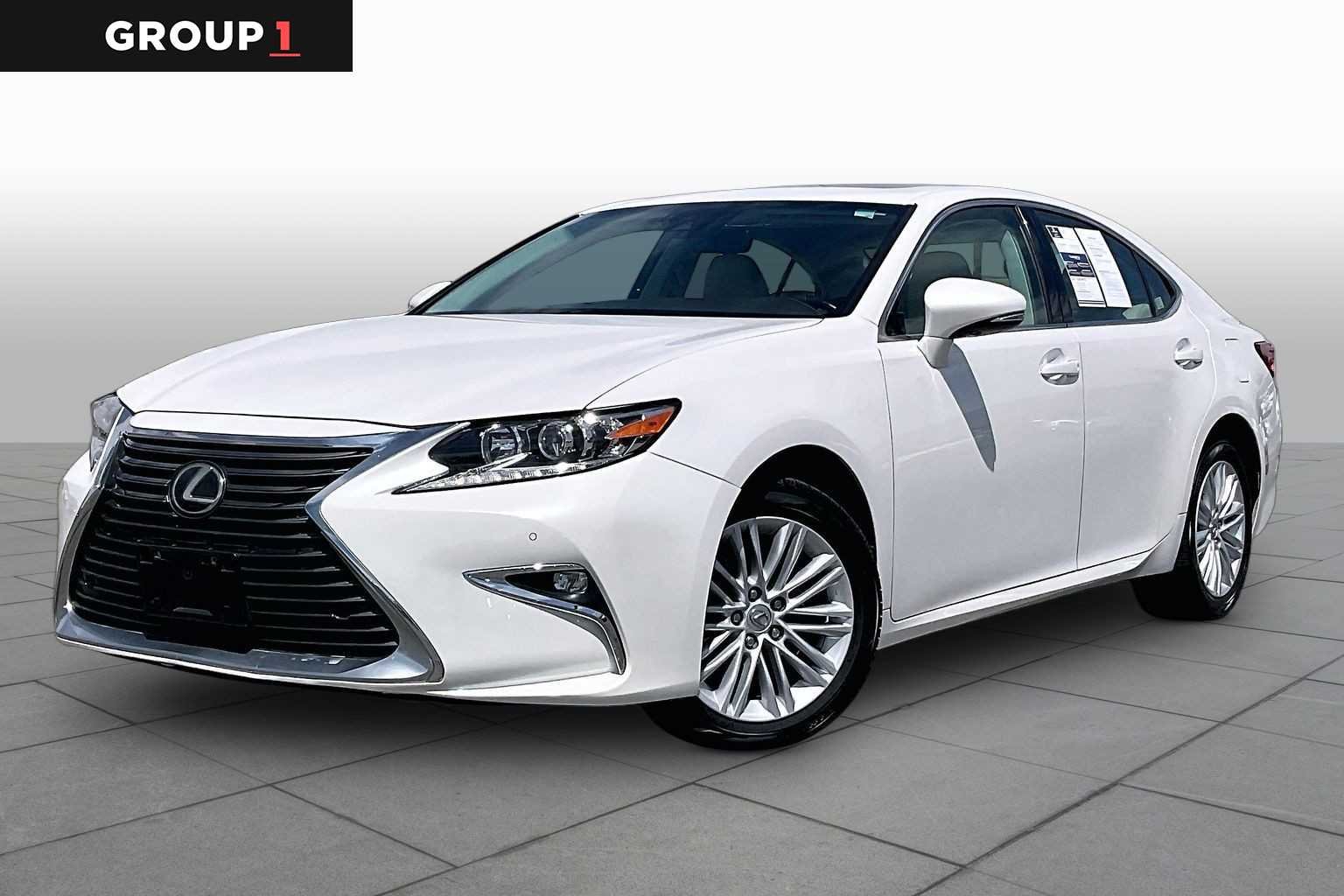 2017 Lexus ES 350 350's photo