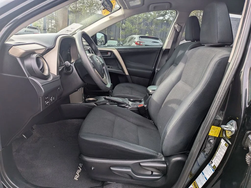 Used 2015 Black Toyota LE image 16