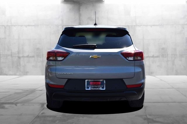 Used 2025 Gray Chevrolet LS image 6