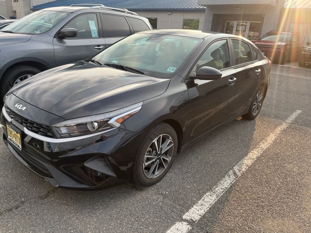 Used 2023 Kia Forte LXS with VIN 3KPF24AD5PE553581 for sale in Ewing Township, NJ