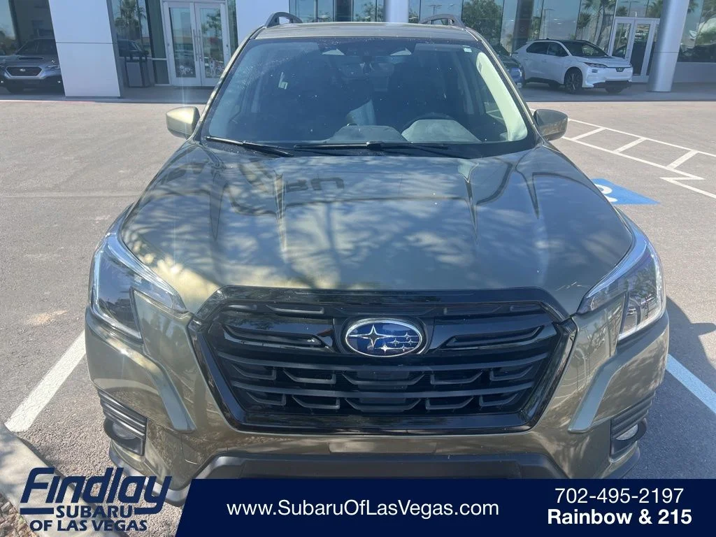 2023 Subaru Forester Premium's photo