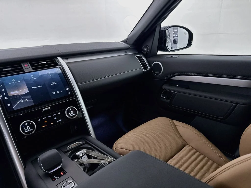 New 2026 Eiger Grey Land Rover Gemini Edition image 24