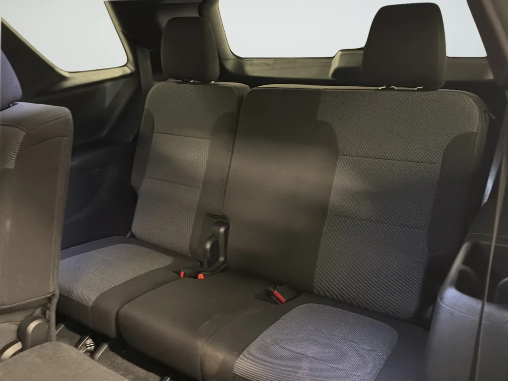 Used 2023 Gray Chevrolet LT image 28
