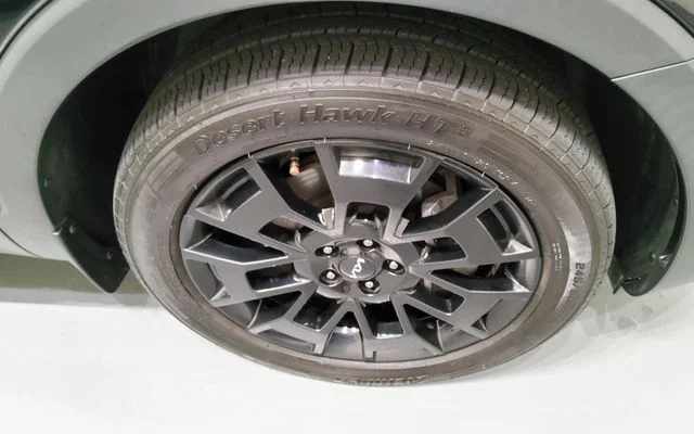 Used 2022 Black Kia SX image 29