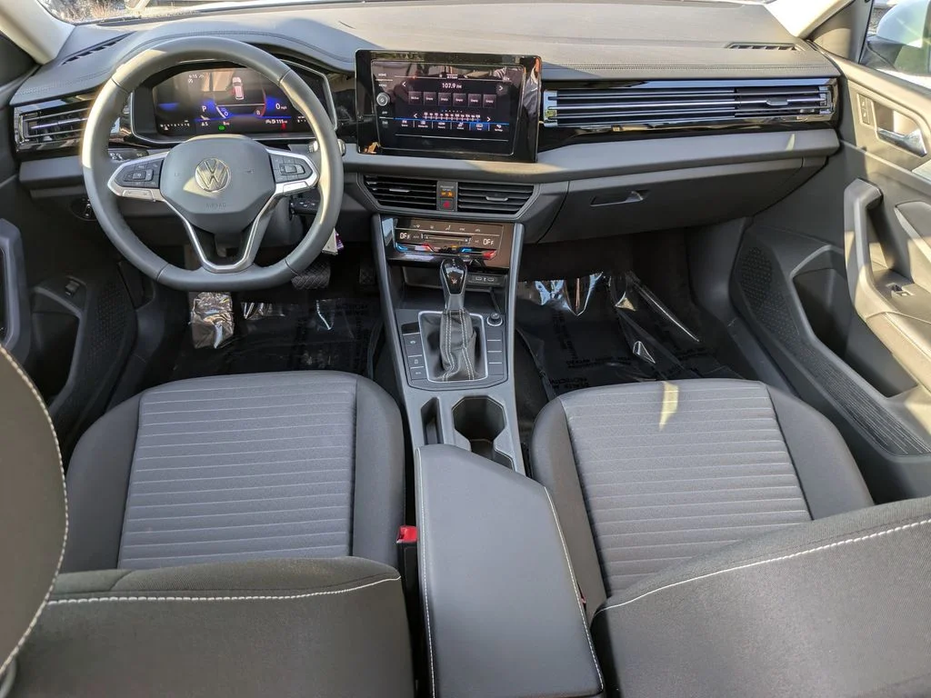 New 2026 White Volkswagen 1.5T S image 9