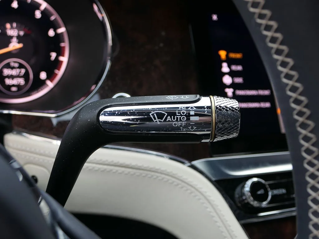 Used 2023 WHITE Bentley GT V8 image 14