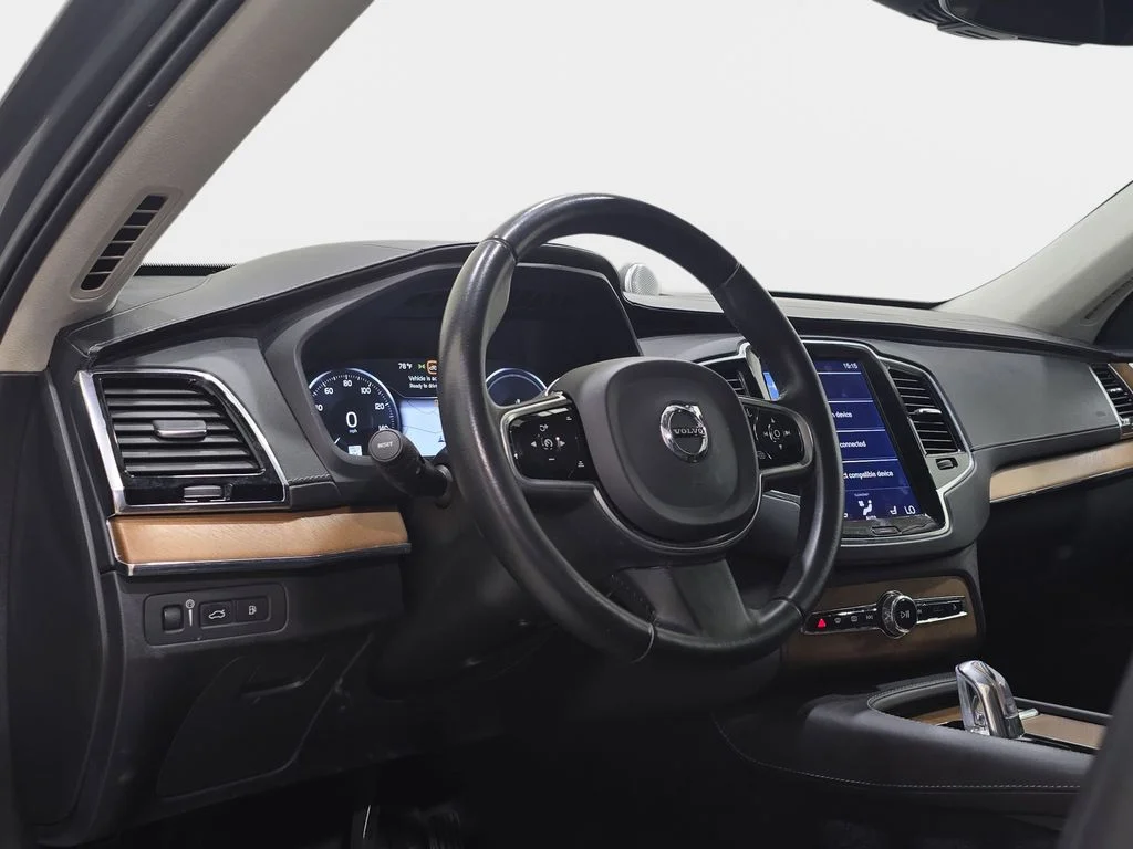 Used 2017 Gray Volvo T8 Inscription image 17