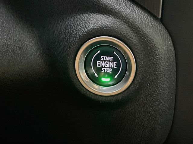 Used 2019 SUMMIT WHITE GMC AT4 image 16