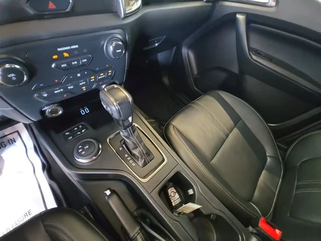 Used 2020 Lightning Blue Metallic Ford Lariat image 18