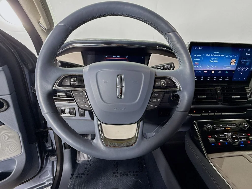 Used 2023 Blue Lincoln Black Label image 12