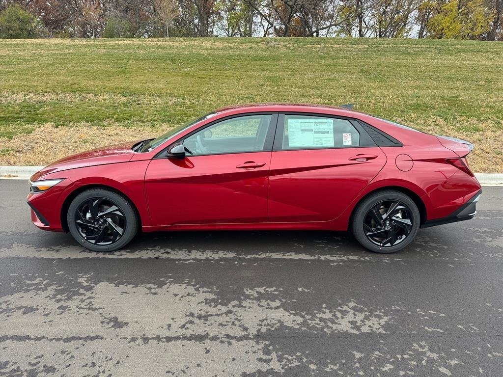 New 2026 Ultimate Red Hyundai SEL Sport image 2