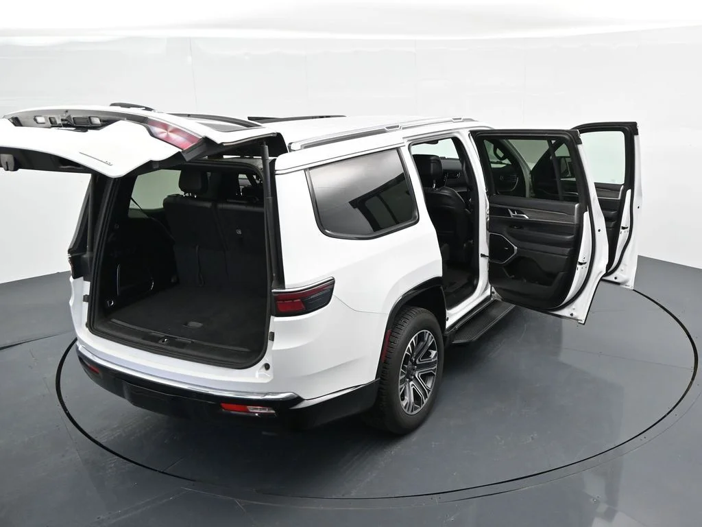 Used 2024 White Jeep Series II image 18