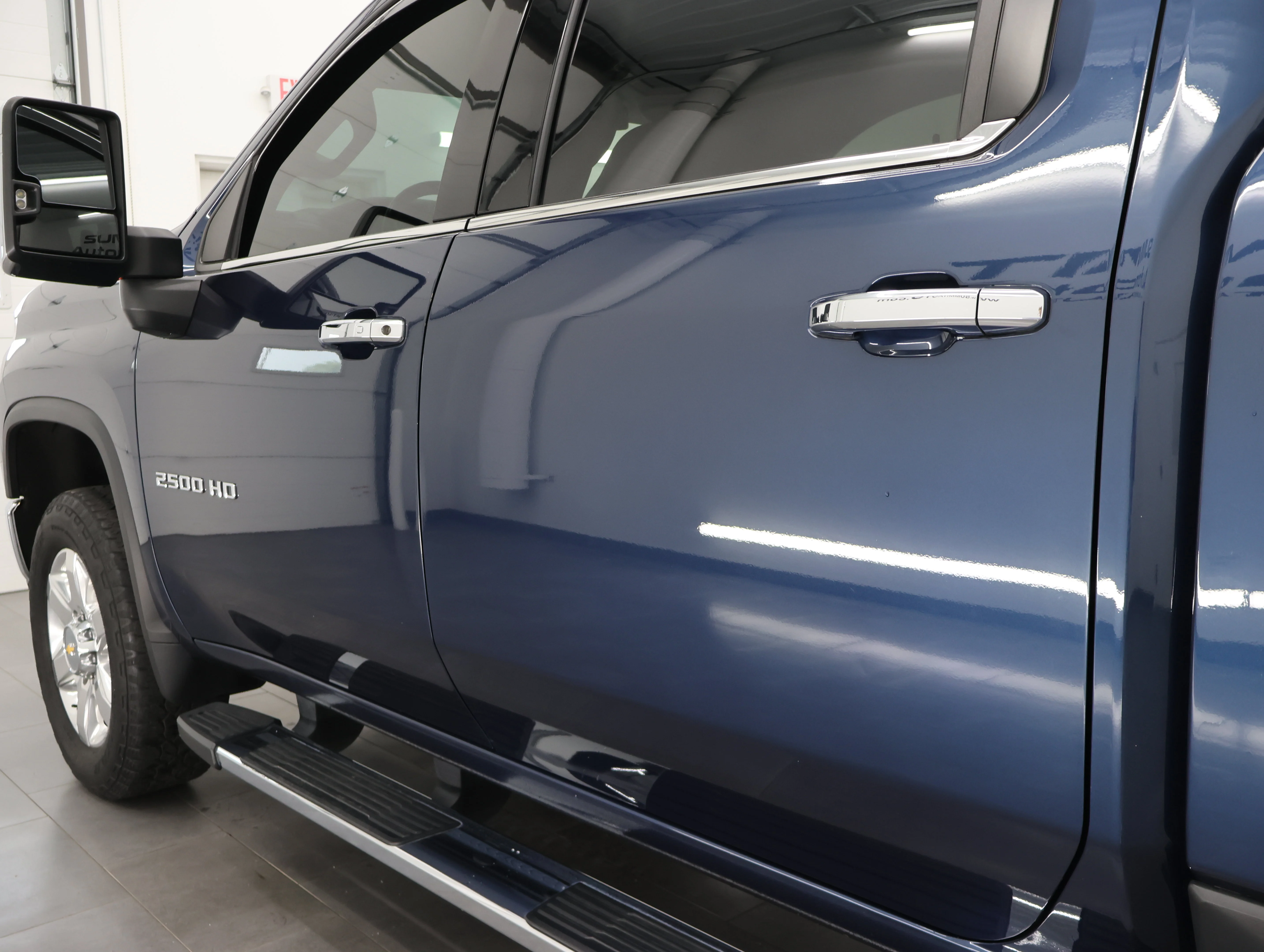 Used 2023 Northsky Blue Metallic Chevrolet LTZ image 32