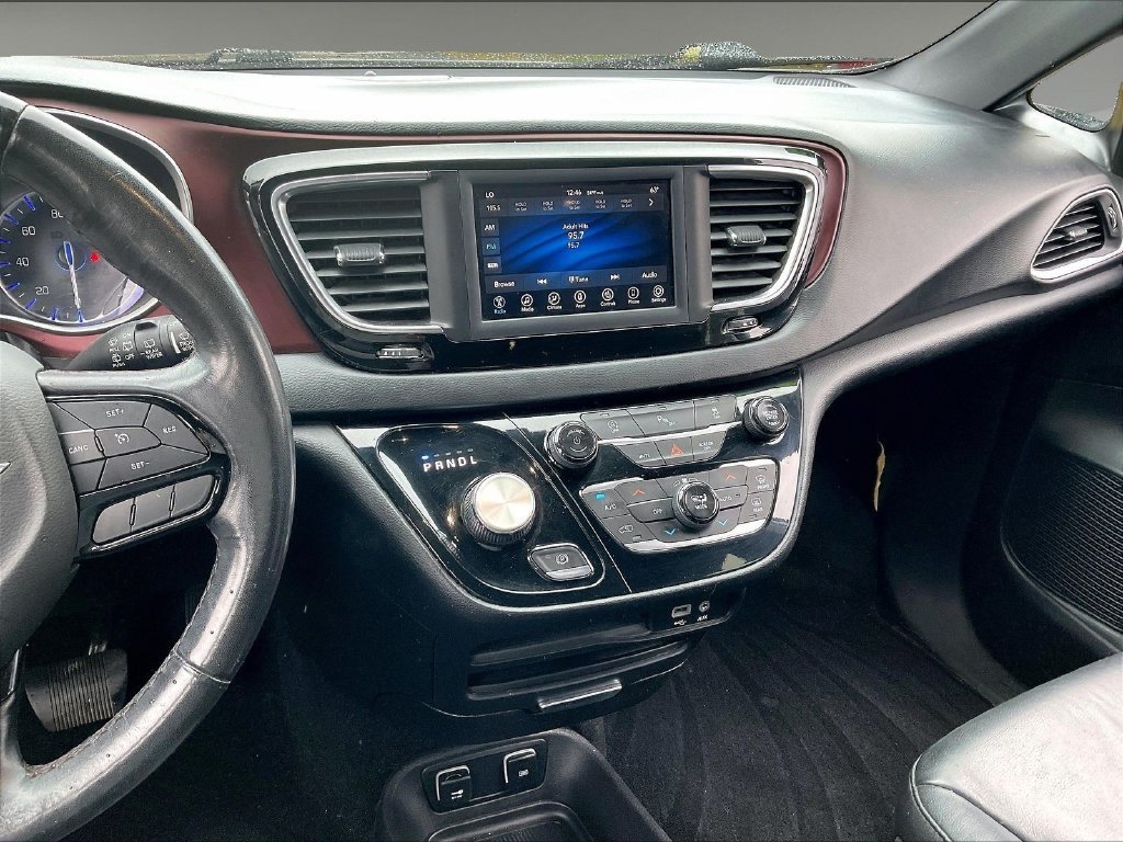 Used 2020 Bright White Clearcoat Chrysler Touring L image 18