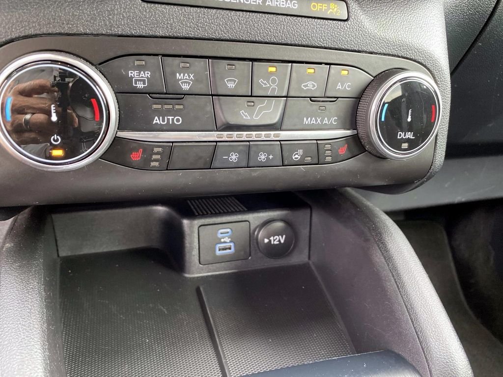 Used 2023 Black Ford Active image 15