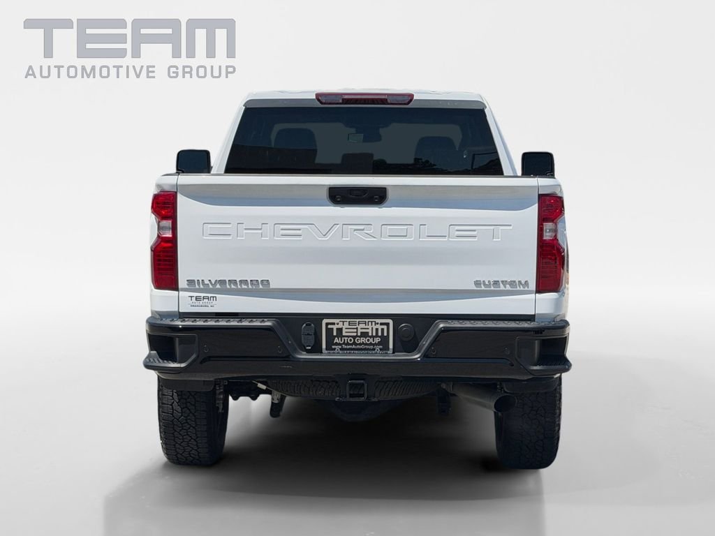 Used 2024 White Chevrolet Custom image 6