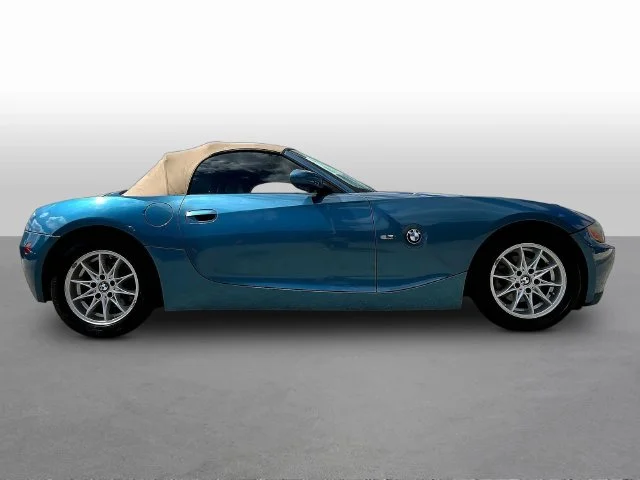 Used 2004 Blue BMW 2.5i image 8