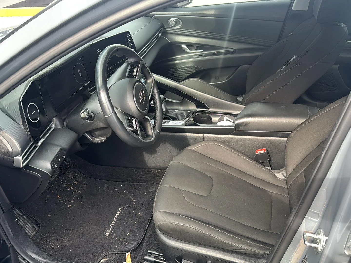 Used 2022 Electric Shadow Hyundai SEL image 6