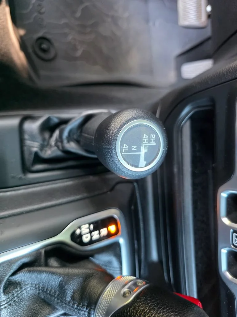 Used 2018 Silver Jeep Sport S 4x4 image 18