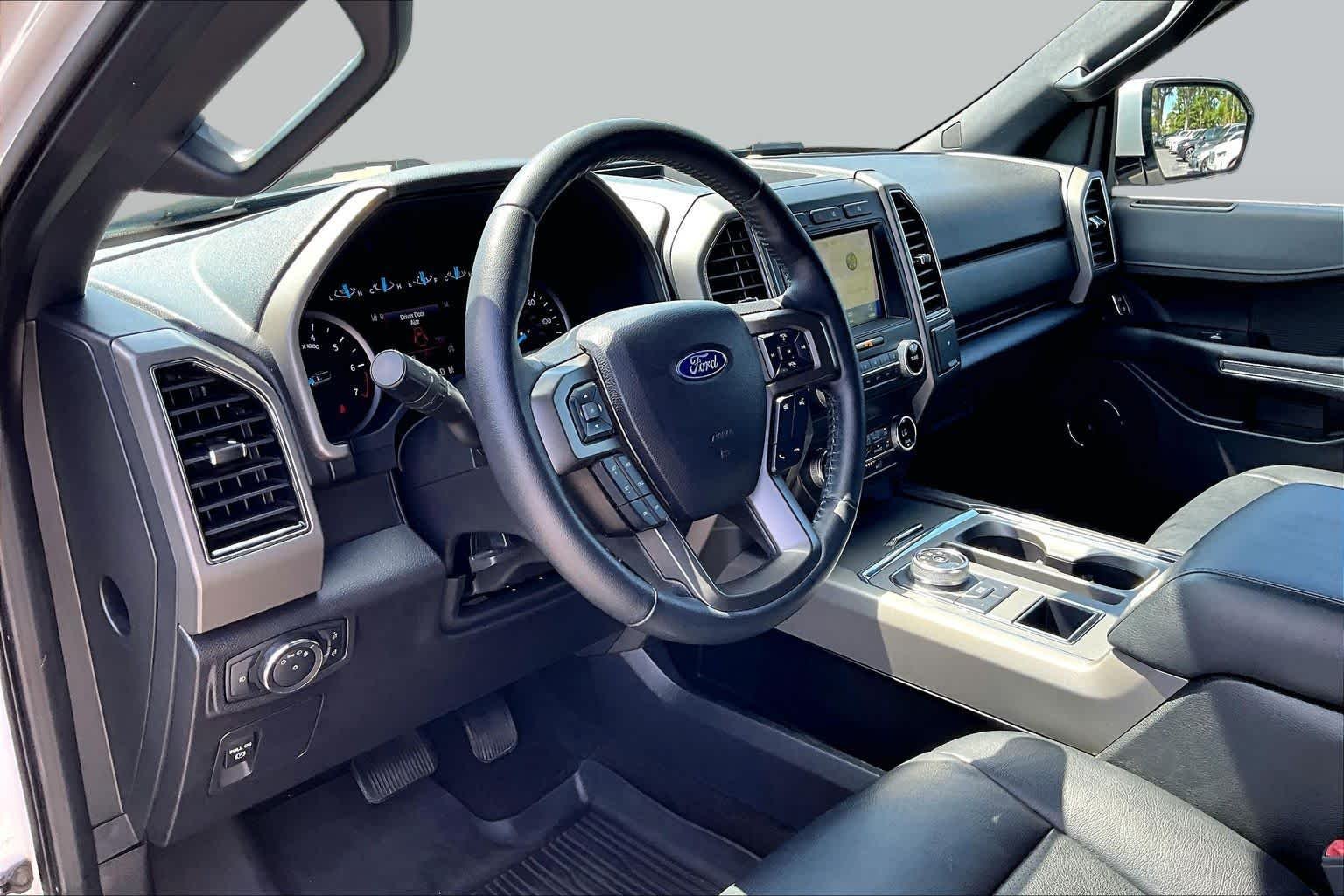 Used 2020 Star White Metallic Tri-Coat Ford XLT image 18