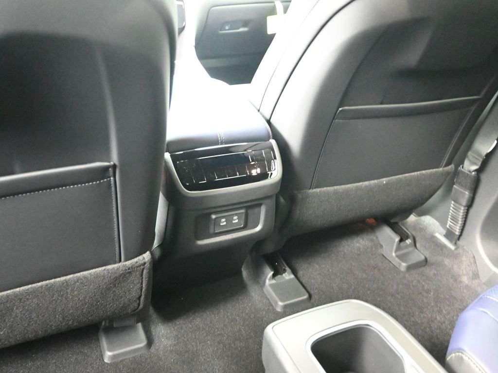 Used 2026 White INFINITI SPORT image 13