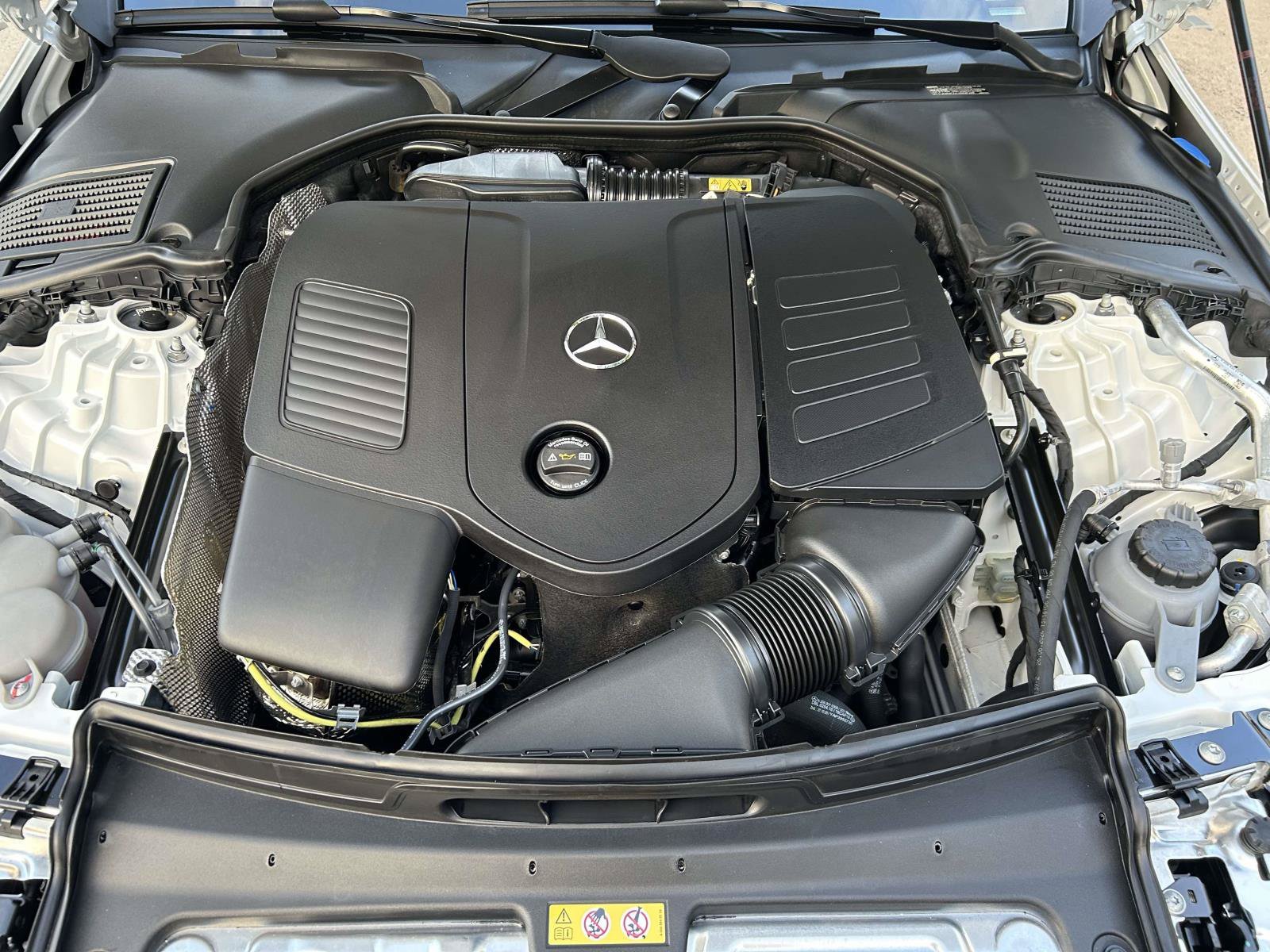 Certified Used 2025 MANUFAKTUR Moonlight White Metallic Mercedes-Benz C 300 Sedan image 51