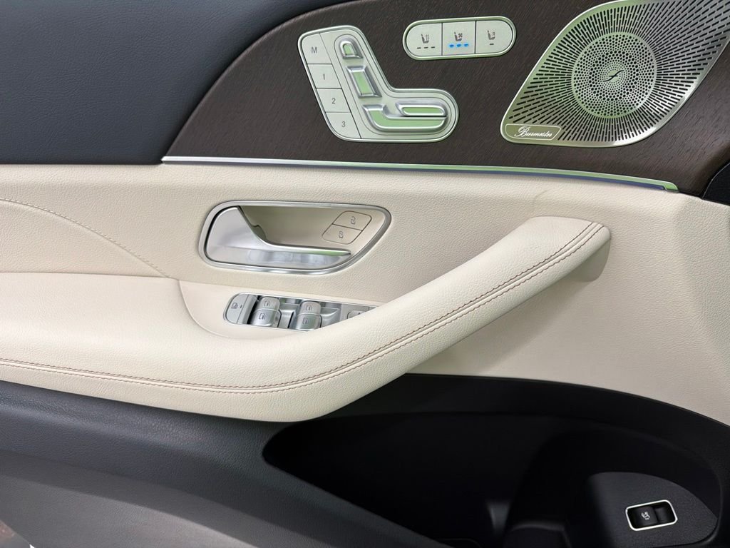 New 2027 Polar White Mercedes-Benz GLS 450 image 20
