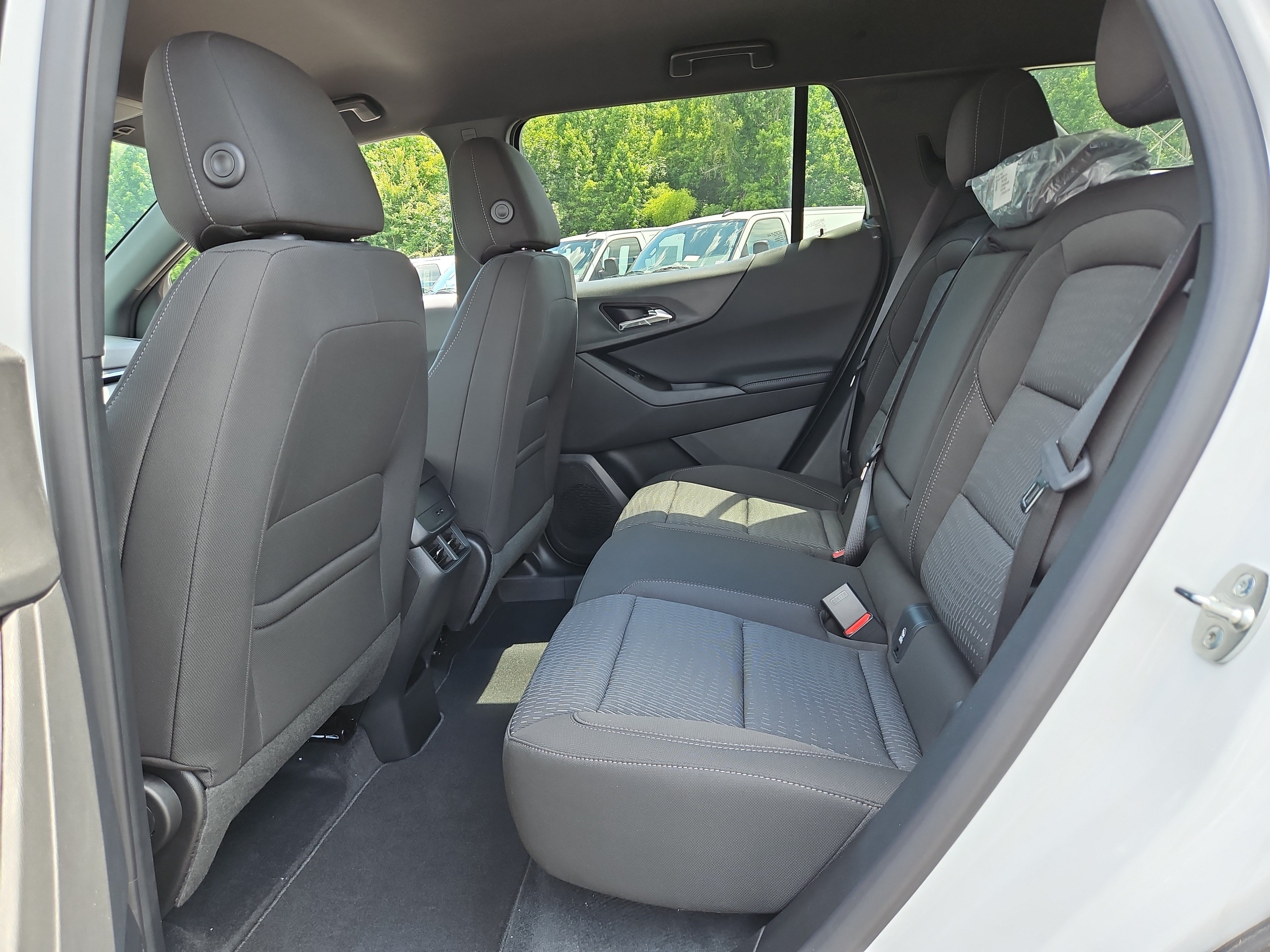 New 2026 Summit White Chevrolet LT image 10