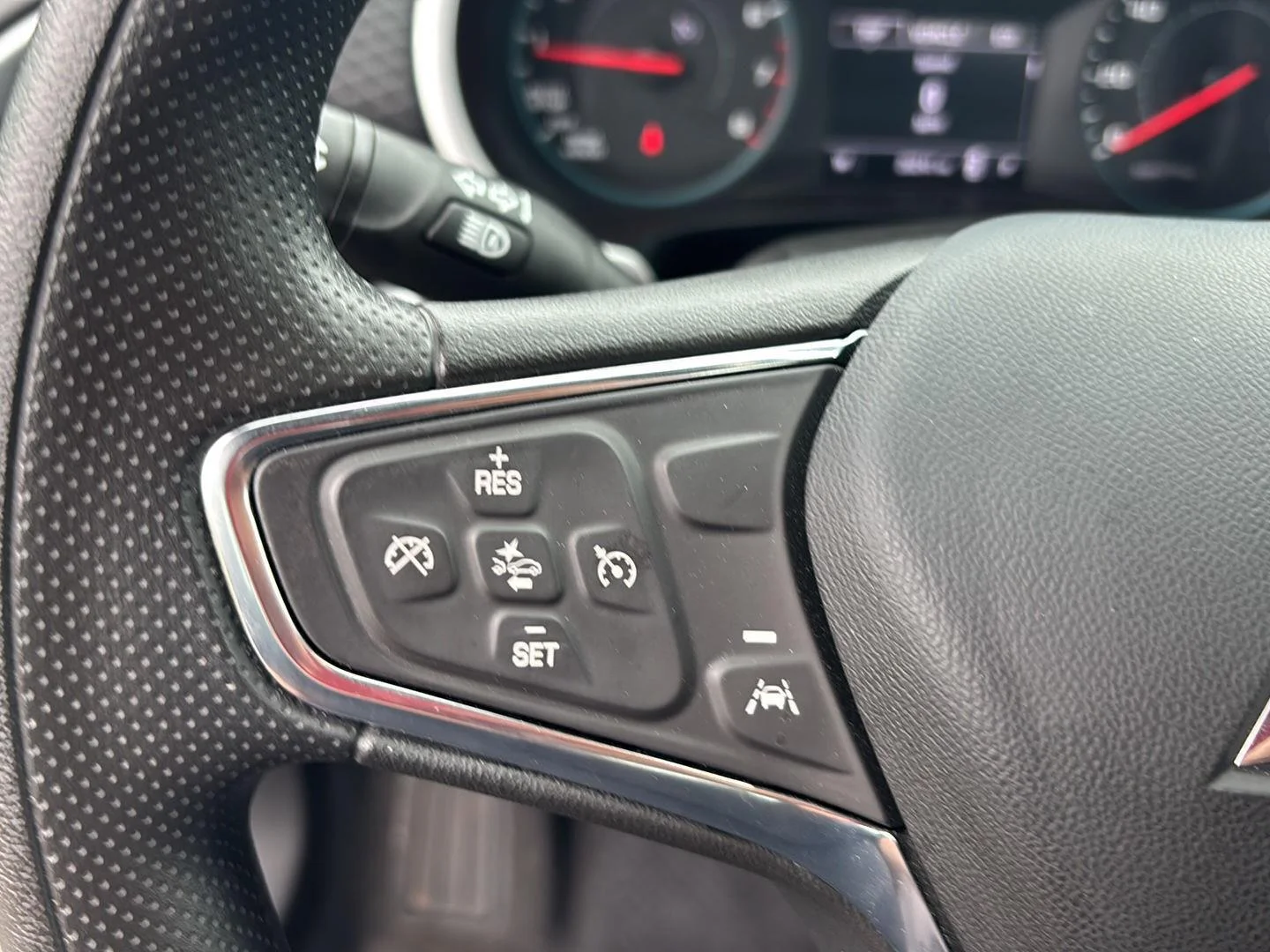 Used 2023 Mosaic Black Metallic Chevrolet  image 20