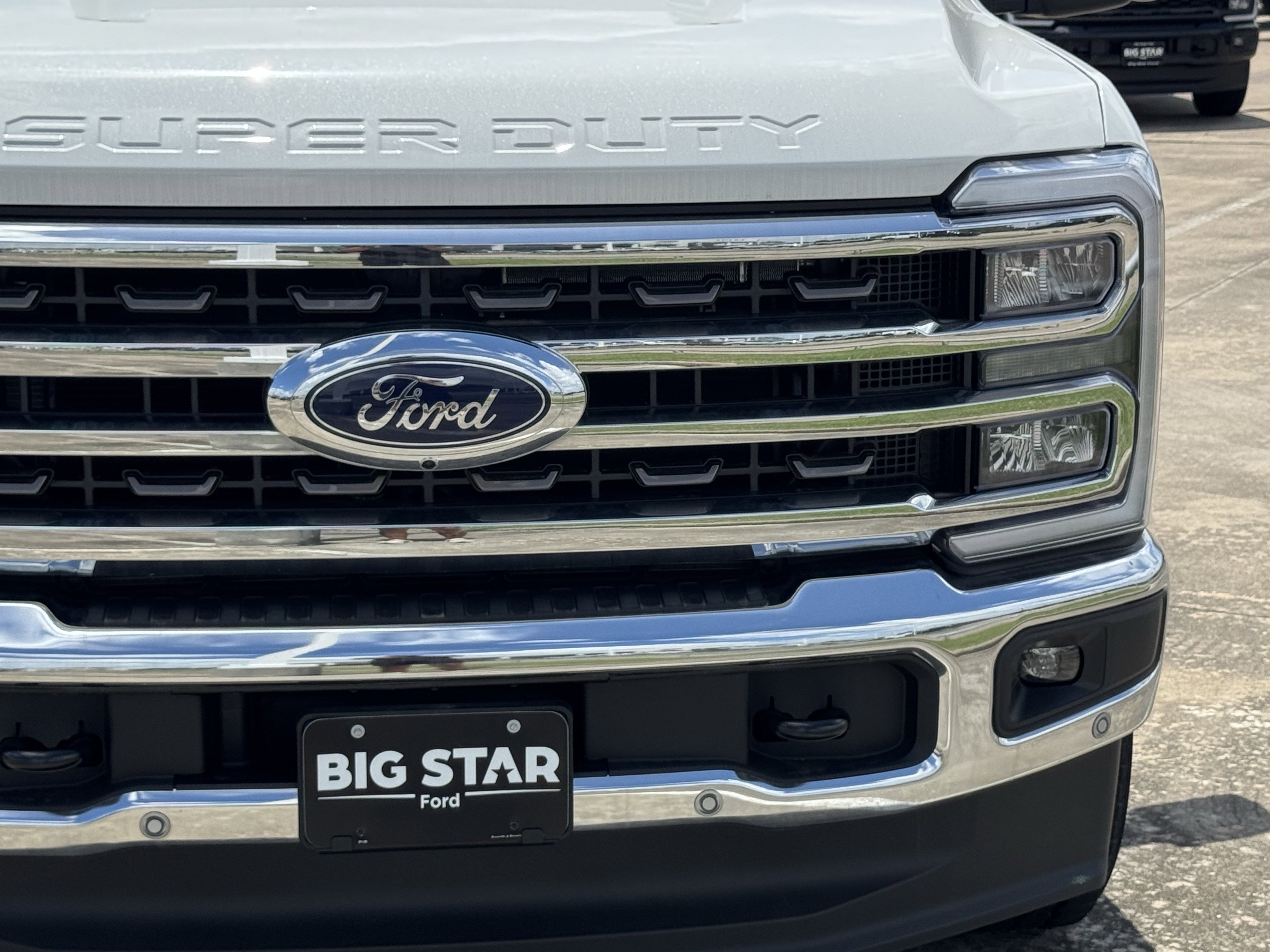 New 2026 Star White Metallic Tri-Coat Ford King Ranch image 4