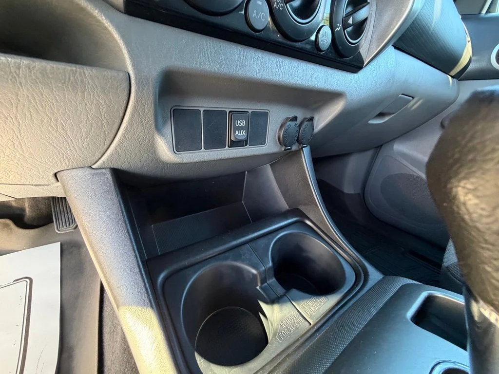Used 2015 Gray Toyota Base image 24
