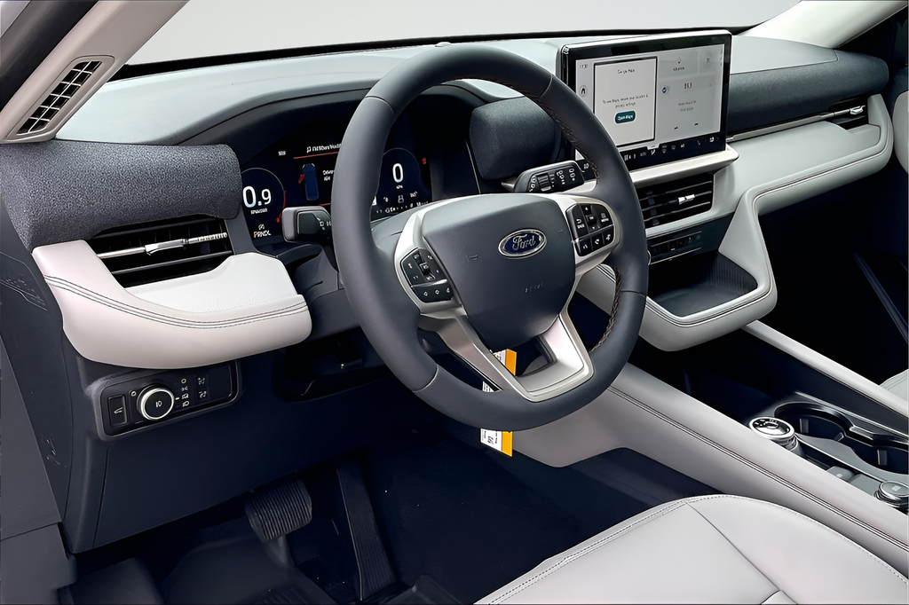 New 2026 Space White Metallic Ford Active image 7