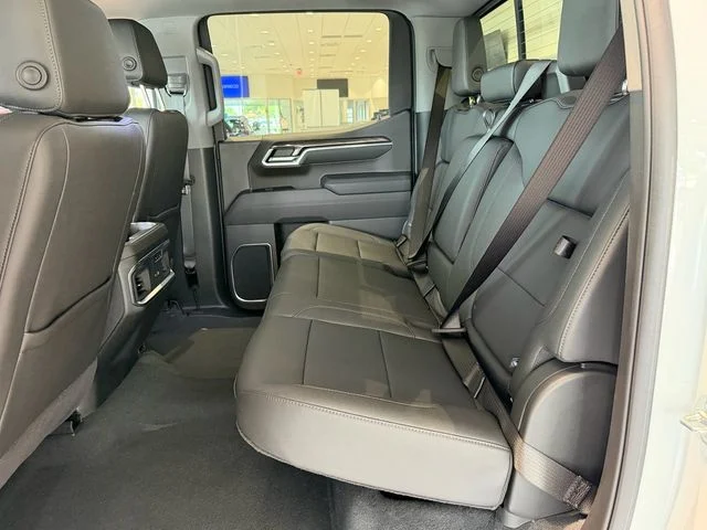 2025 Chevrolet Silverado 1500 LTZ - Photo 29