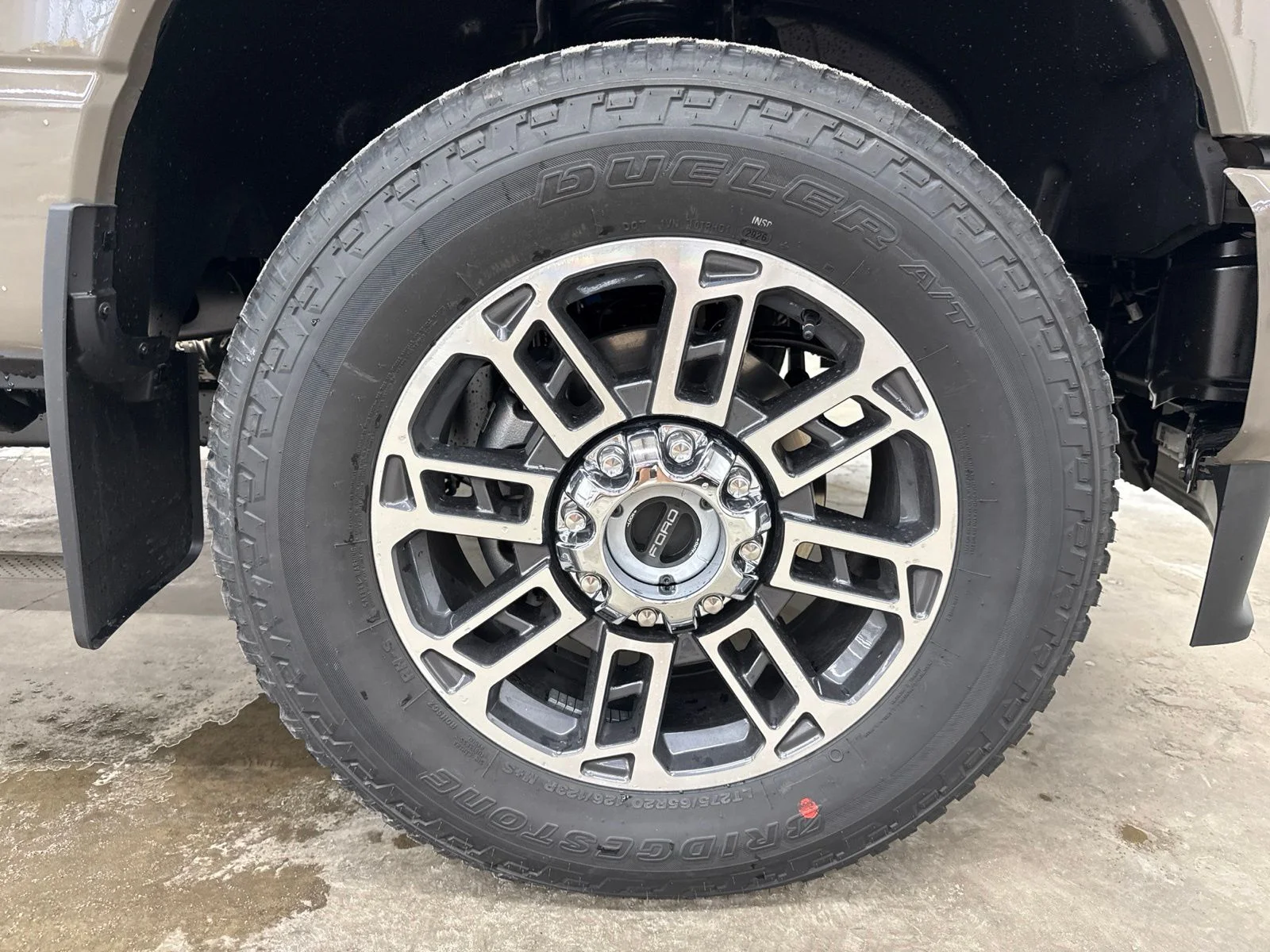 New 2026 Gray Ford Platinum image 13