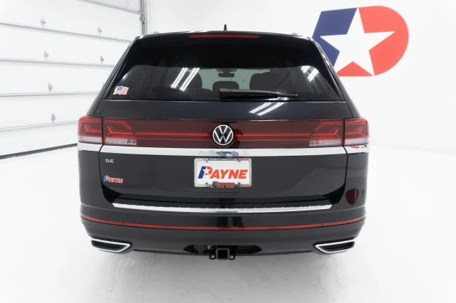 New 2026 Deep Black Pearl Volkswagen 2.0T SE w/Technology image 6