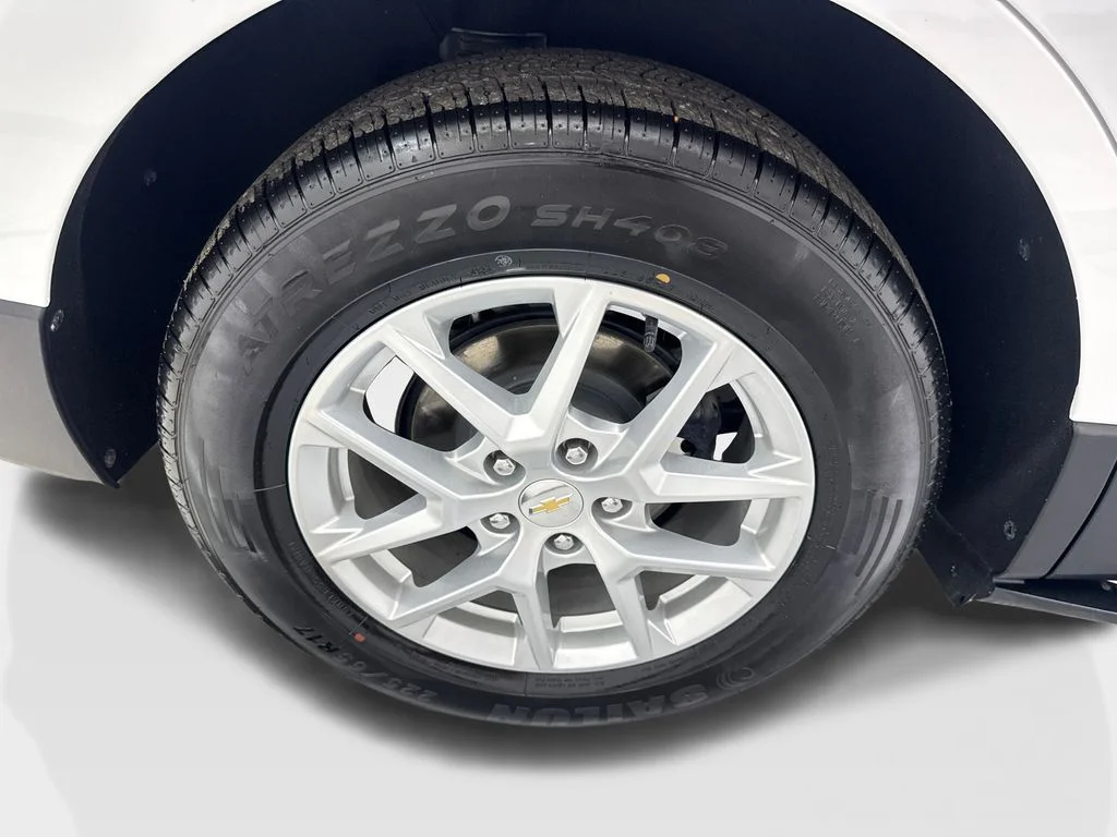 Used 2024 White Chevrolet LT image 87