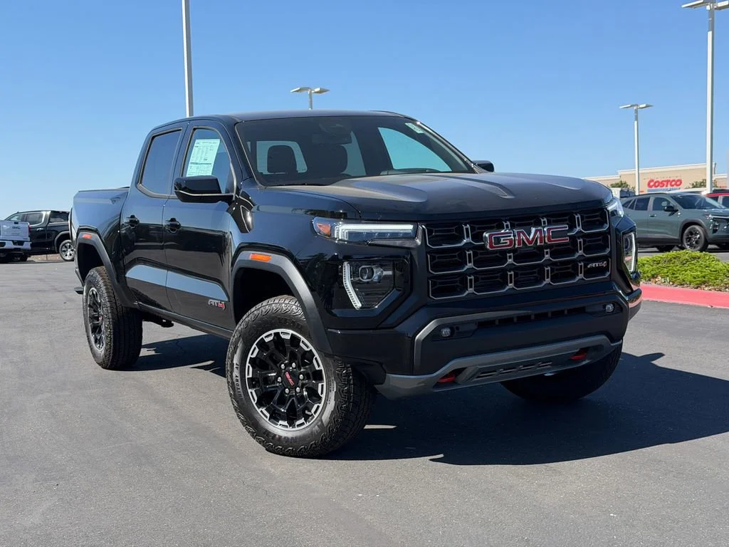 2026 GMC Canyon 4WD AT4 Crew Cab Short Box's photo
