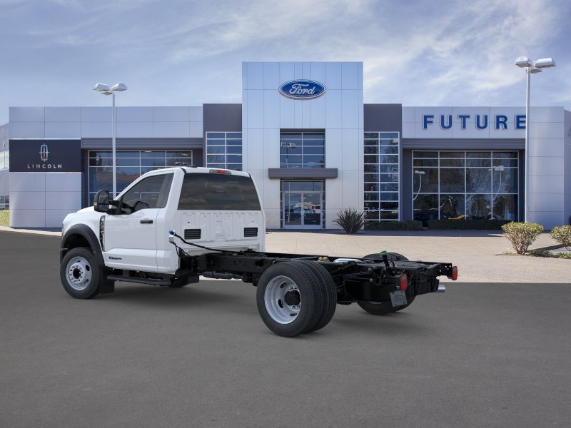 New 2025 Oxford White Ford F-450® XL image 4