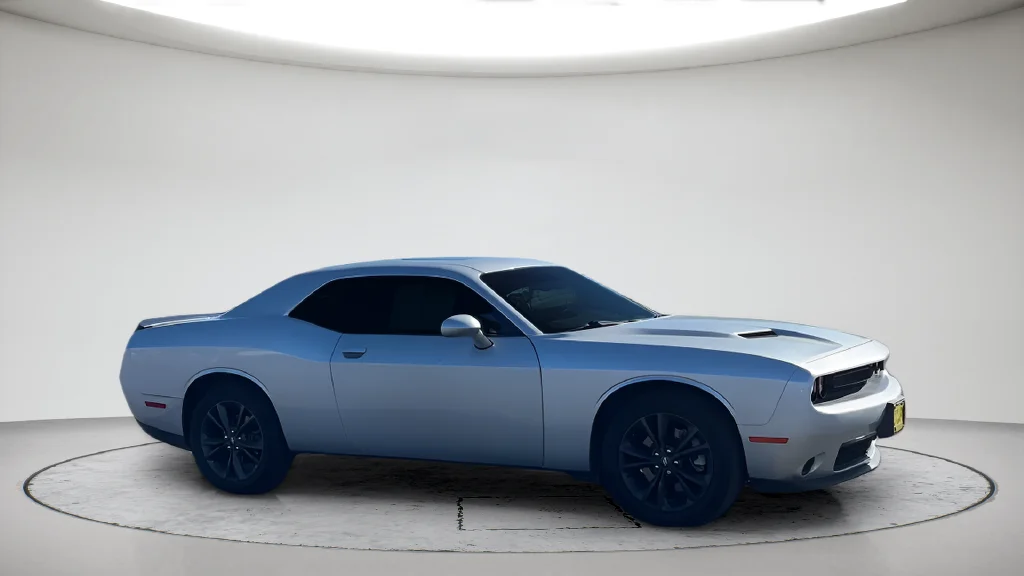 Used 2020 Silver Dodge SXT image 12