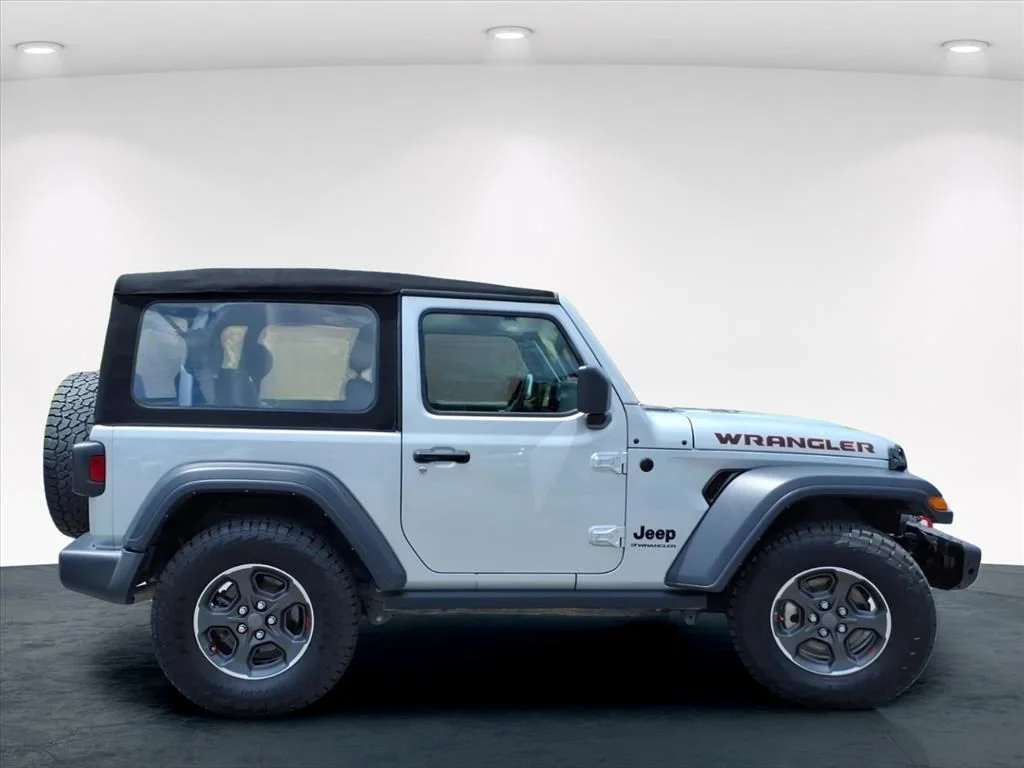 Used 2024 Silver Jeep Sport image 7