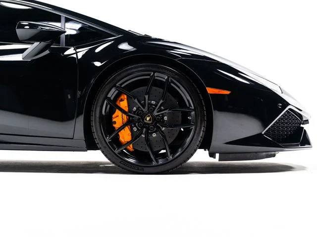 Used 2018 Black Lamborghini  image 11