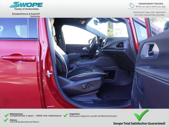 New 2026 Red Hot Pearl-Coat Exterior Paint Chrysler Limited image 9