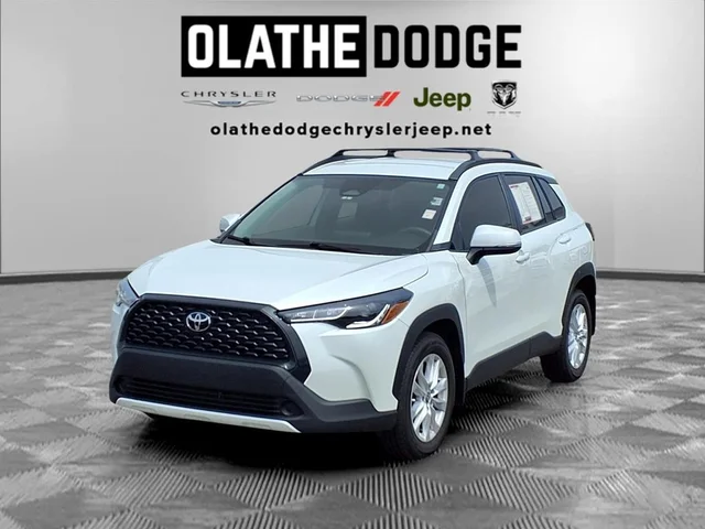 2024 Toyota Corolla Cross LE