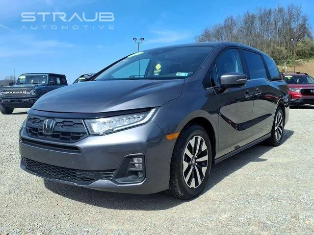 Used 2025 Solar Silver Metallic Honda EX-L image 3