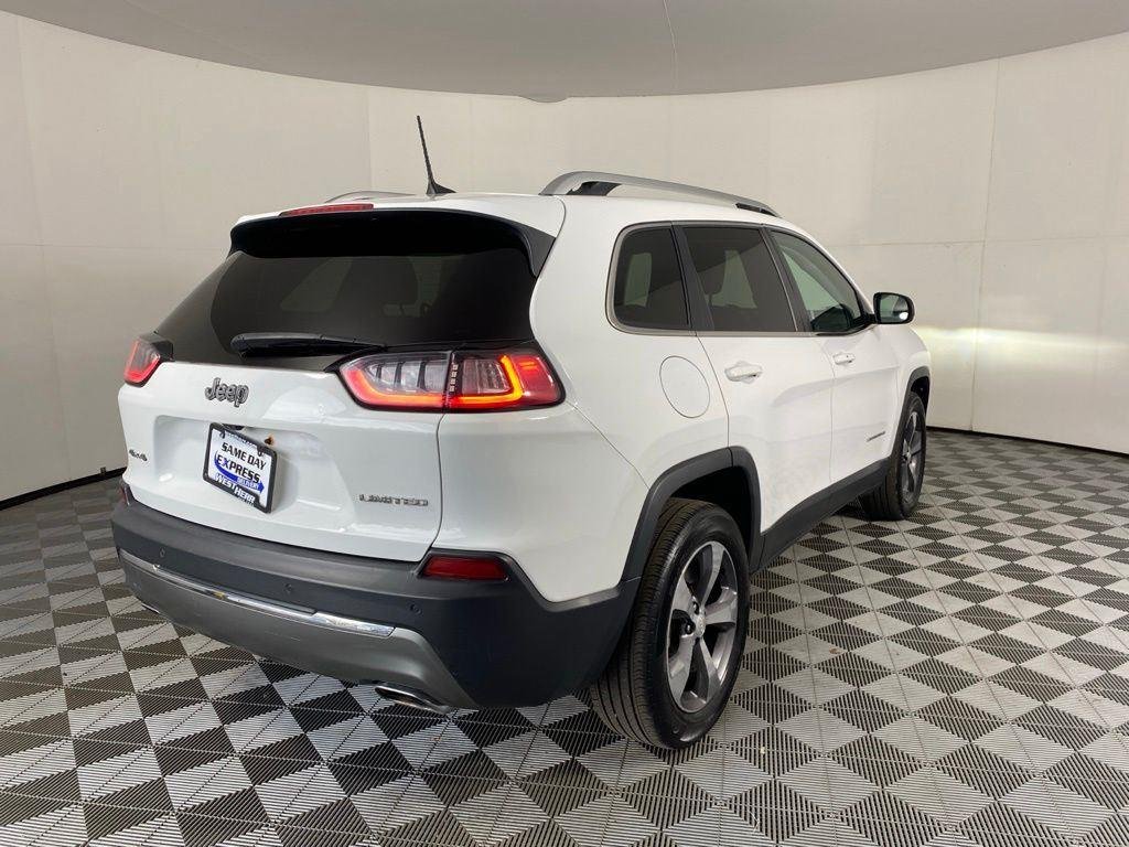 Used 2019 Bright White Clearcoat Jeep Limited image 6