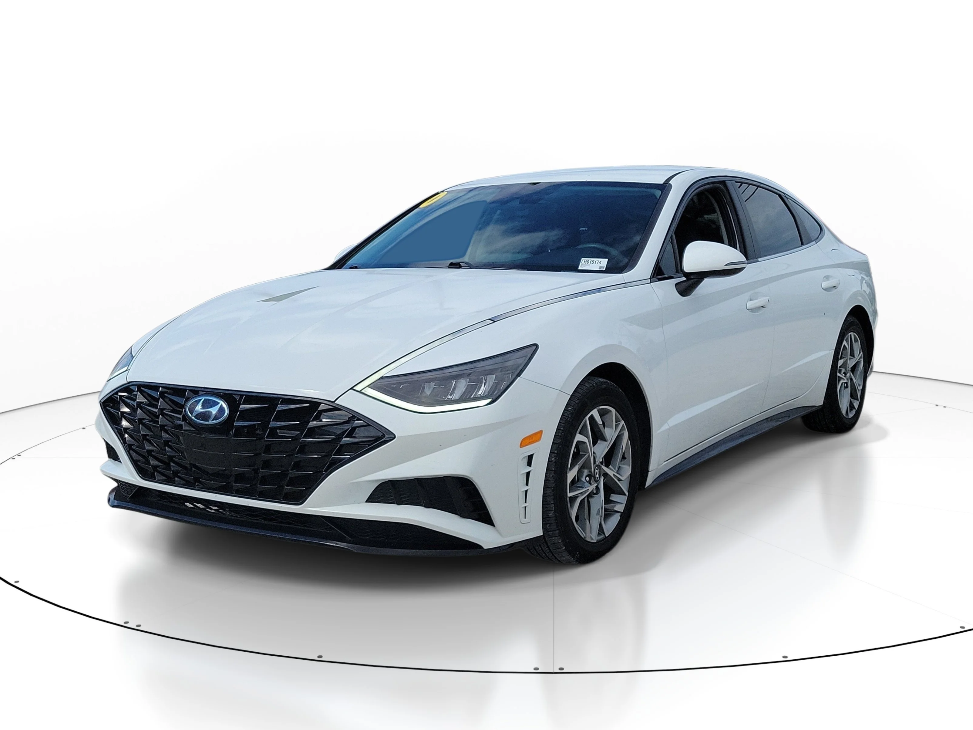 Used 2020 Quartz White Hyundai SEL image 3