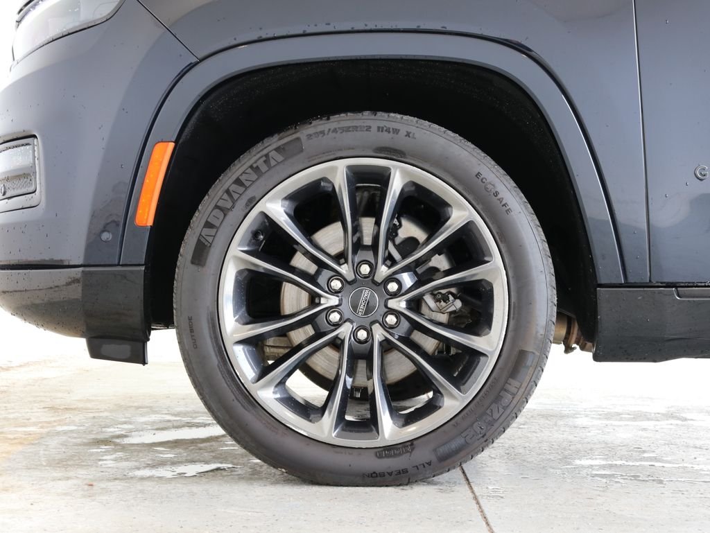 Used 2024 Black Jeep Series III image 56