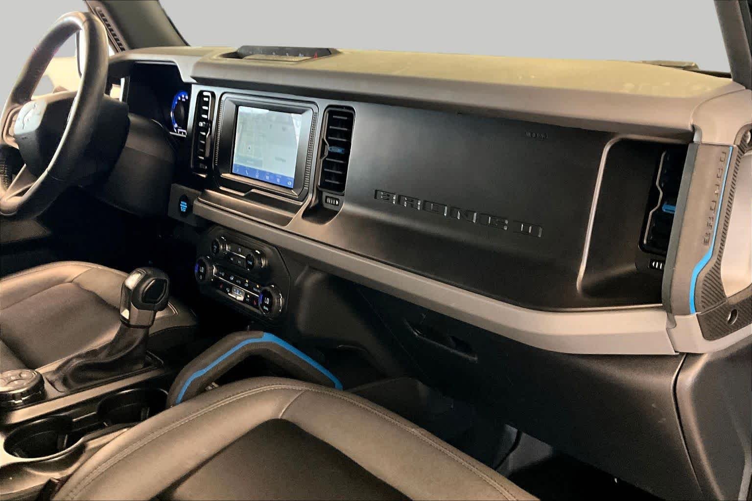 Used 2023 Oxford White Ford Black Diamond image 16