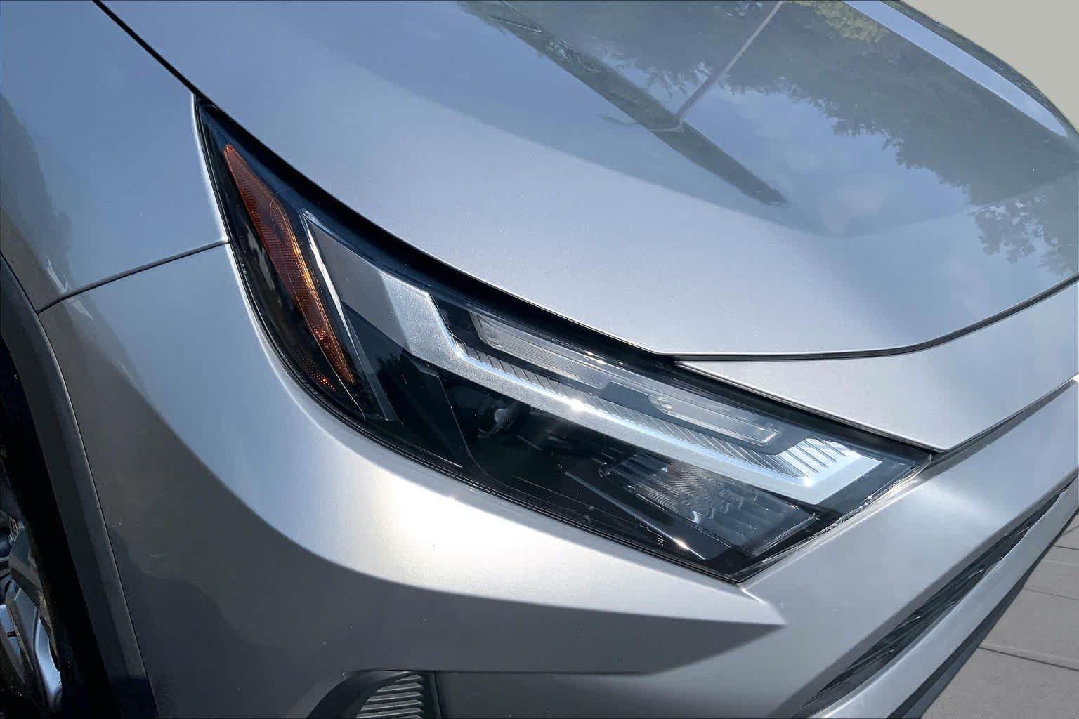 Used 2023 Silver Sky Metallic Toyota XLE image 27